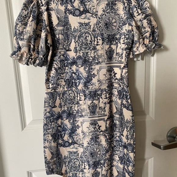 Pretty Little Things tight bodycon dress - Picture 3 of 3